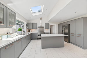 Kitchen- click for photo gallery